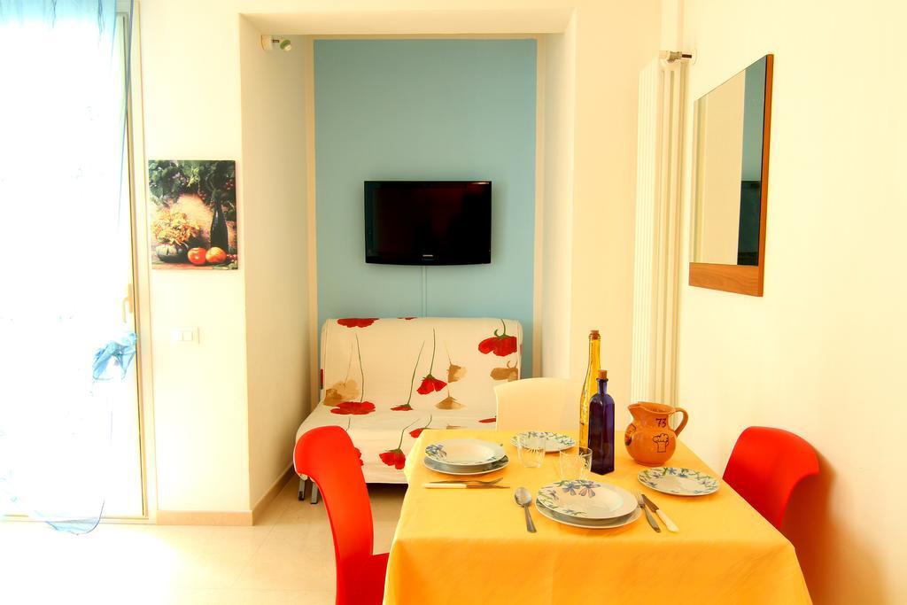 Residence Blu Marine Ρίμινι Δωμάτιο φωτογραφία